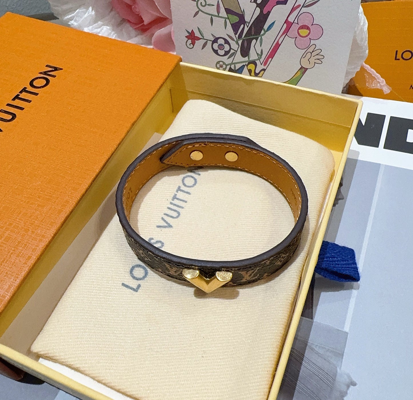 Bracelet