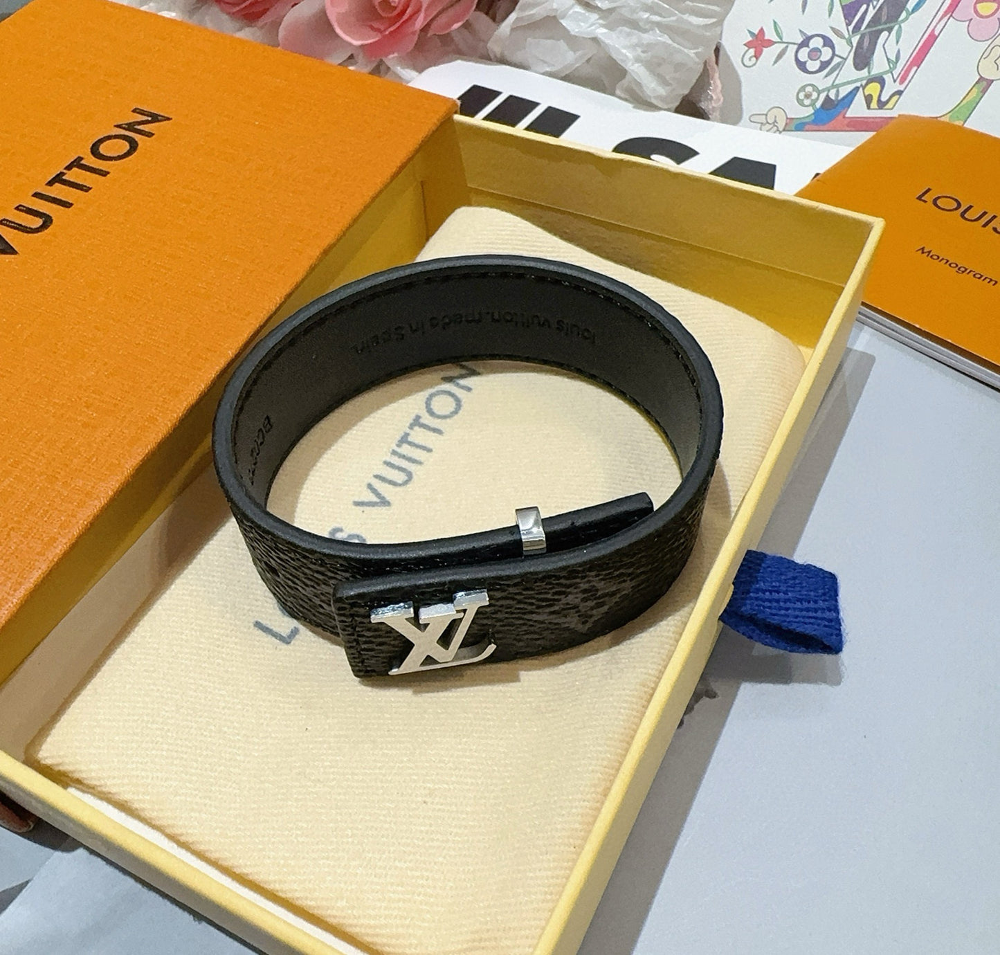 Bracelet