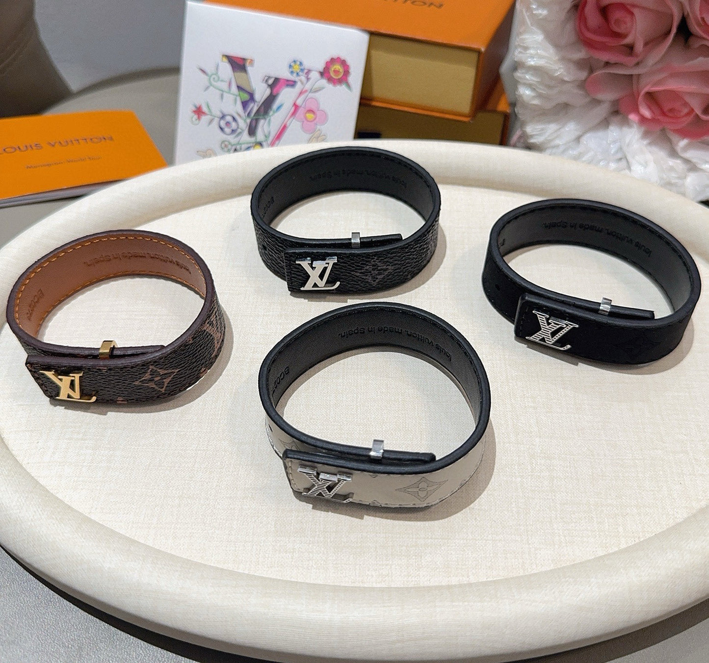 Bracelet