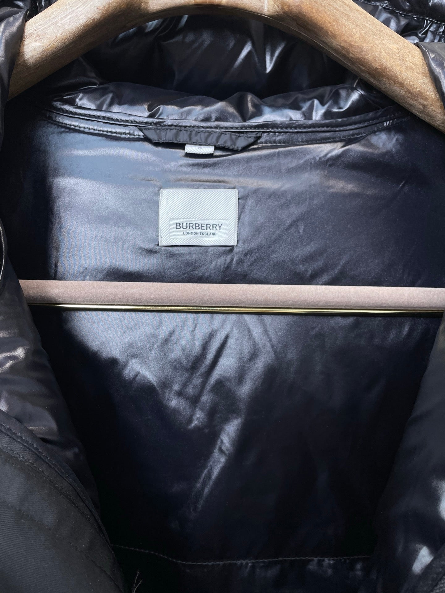 Detachable-sleeve down jacket