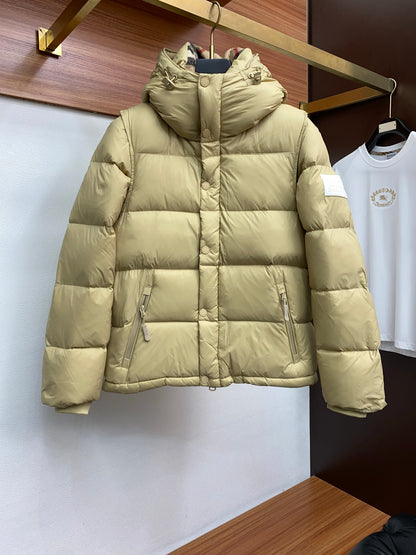 Detachable-sleeve Down jacket