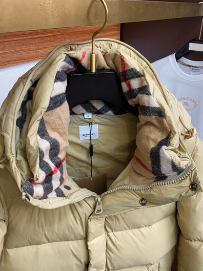 Detachable-sleeve Down jacket