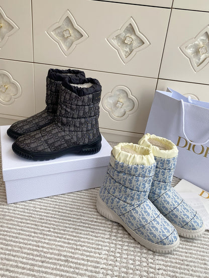 Snow Boots