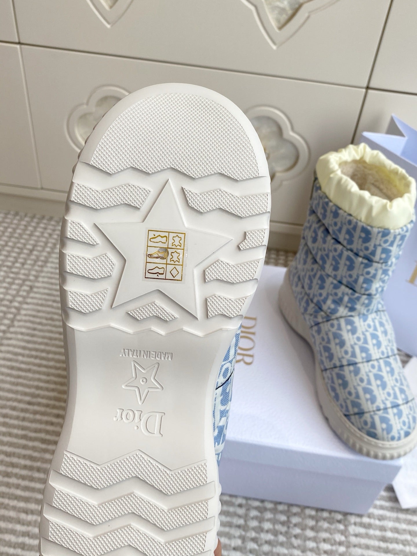 Snow Boots