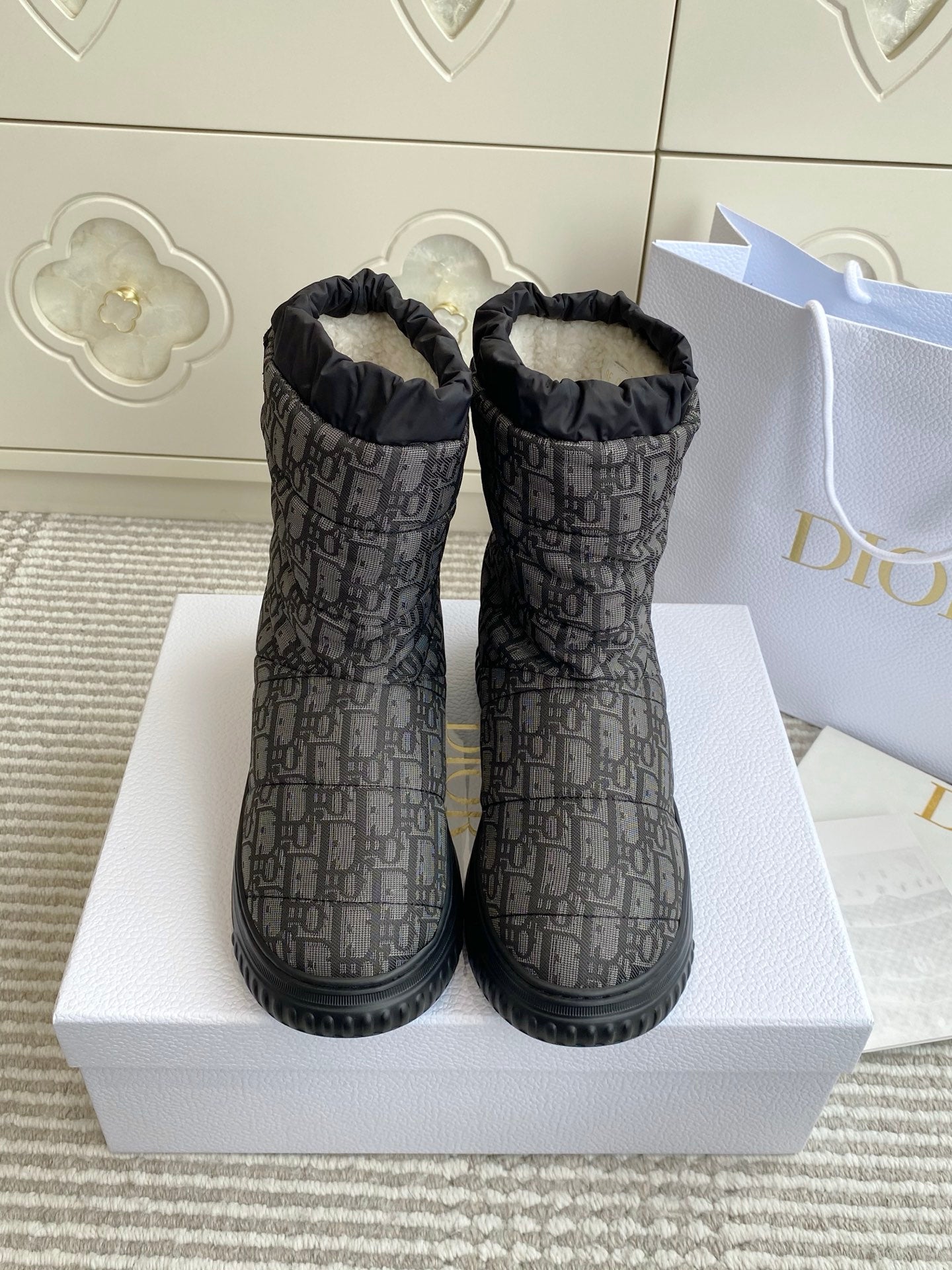 Snow Boots