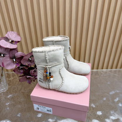 Snow Boots