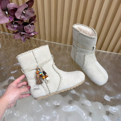 Snow Boots