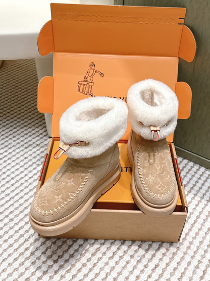 Snow Boots