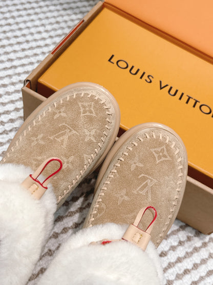 Snow Boots