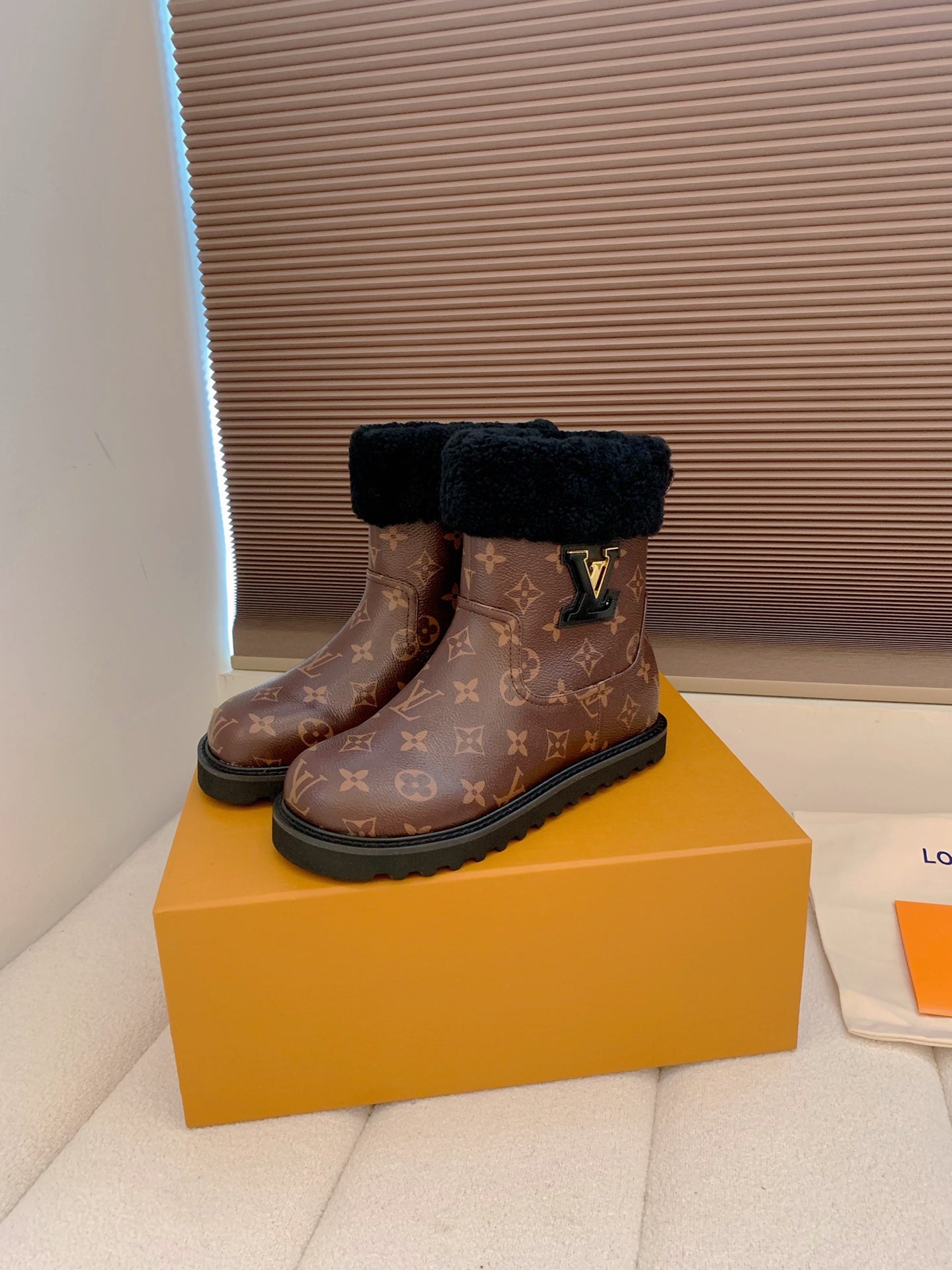Snow Boots
