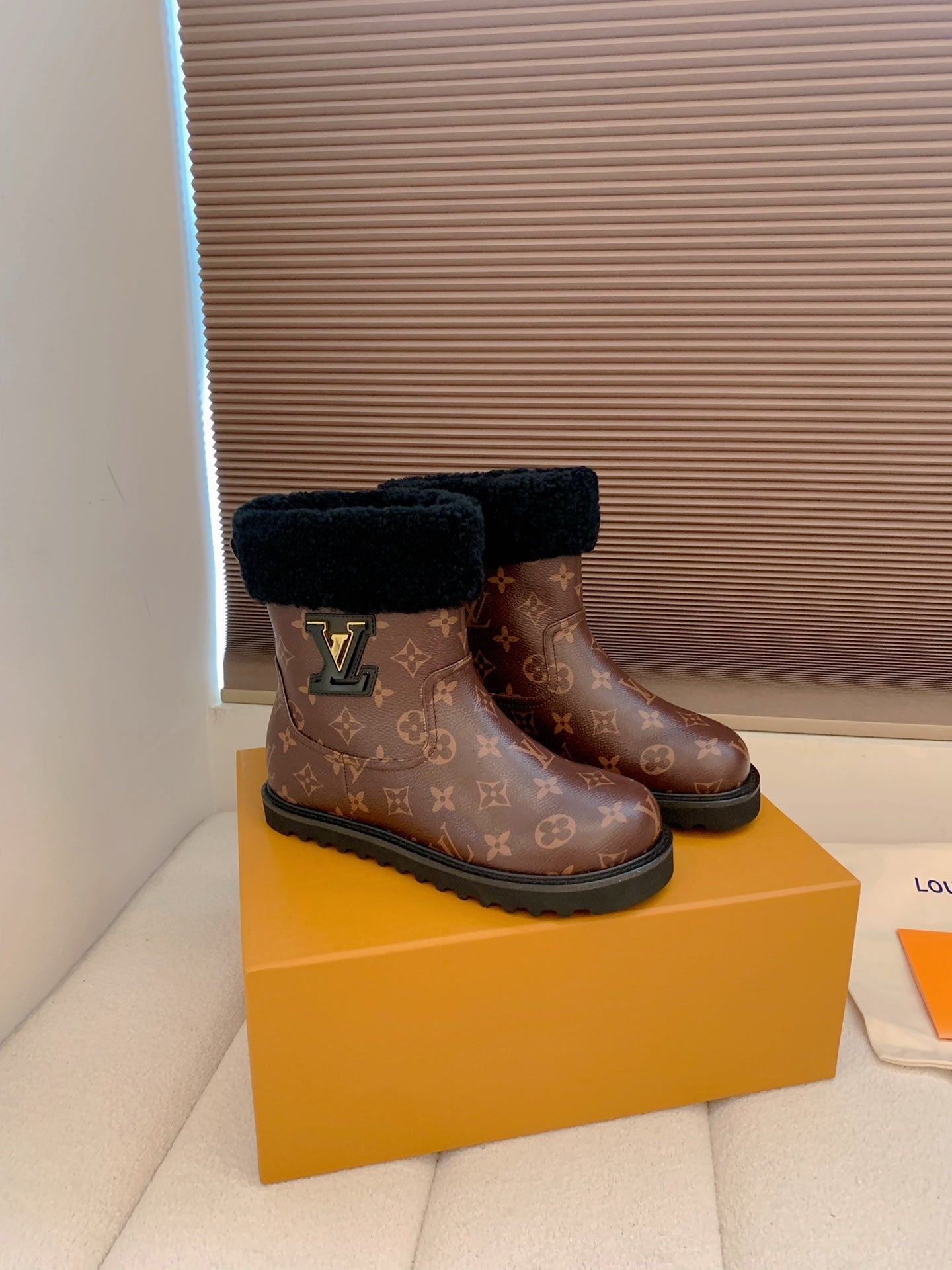 Snow Boots