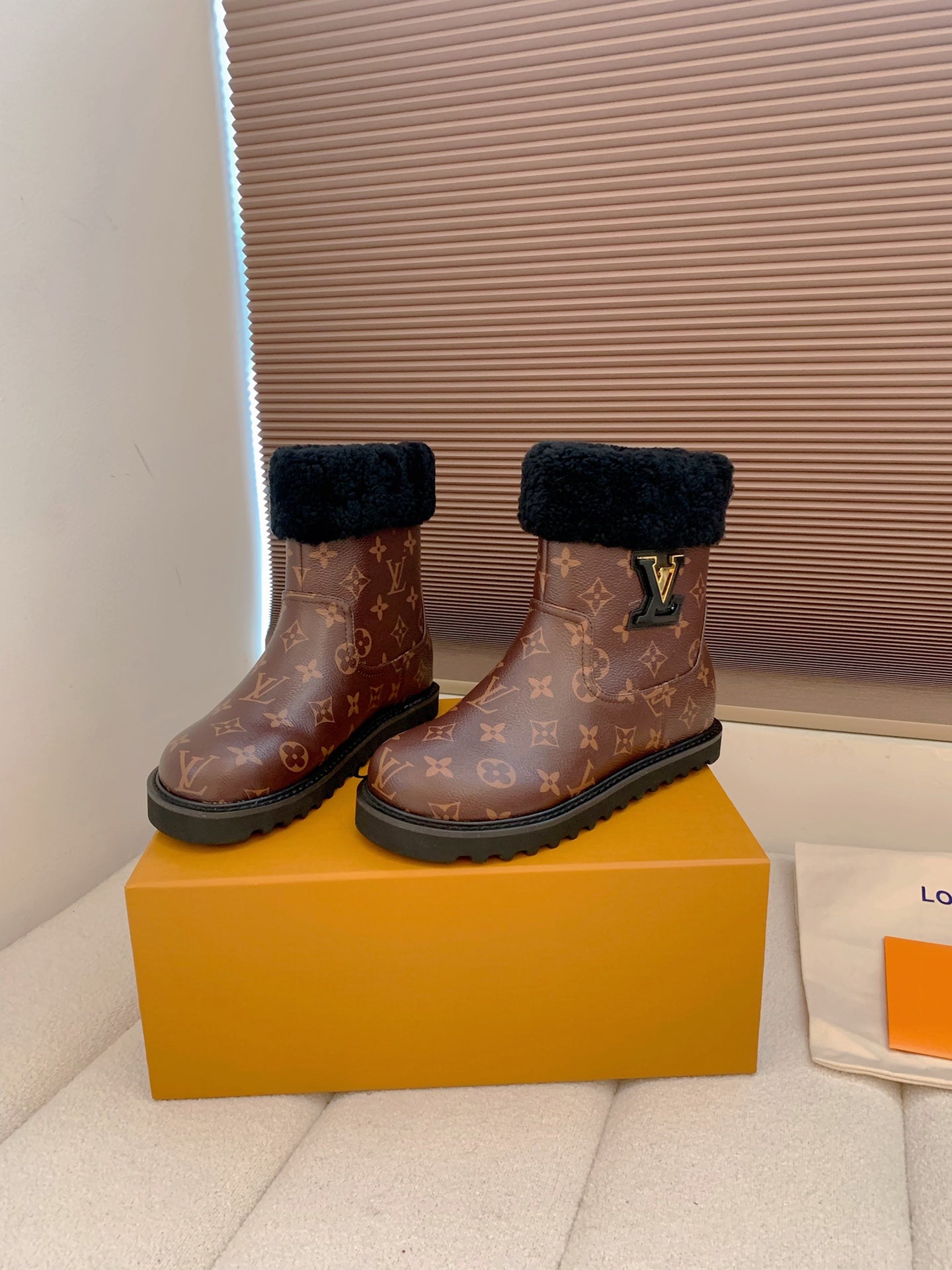 Snow Boots