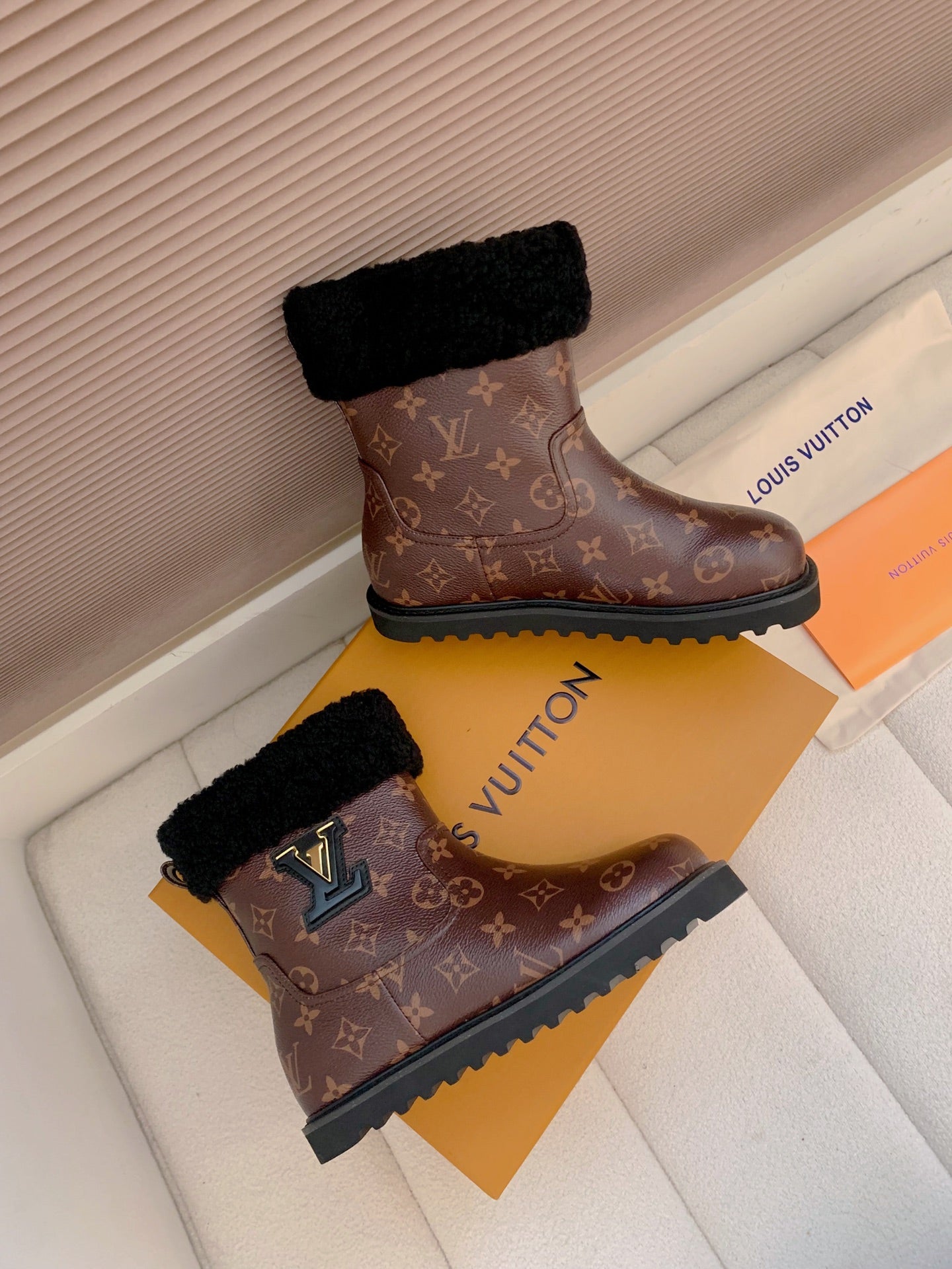 Snow Boots