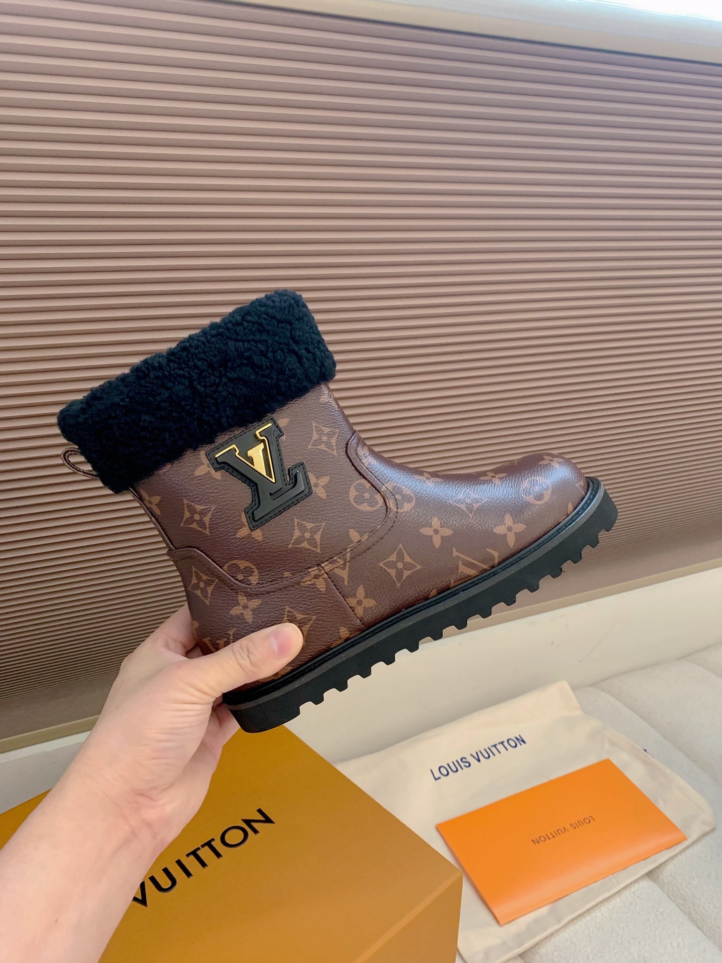 Snow Boots
