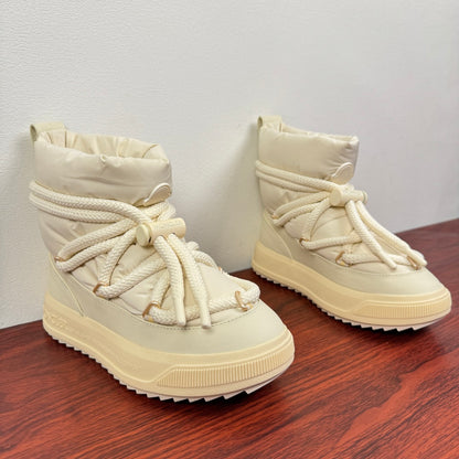 Snow Boots