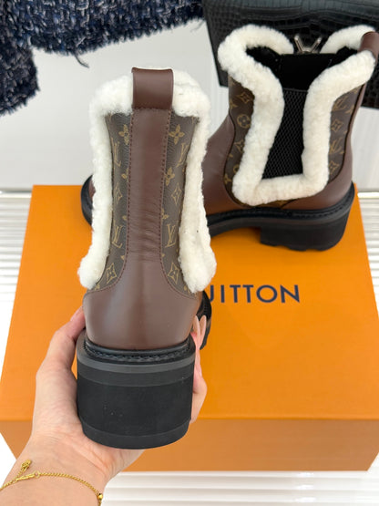 Chelsea Boots