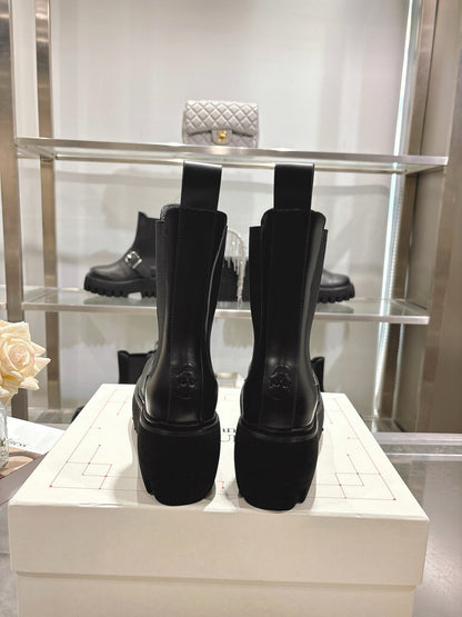 Chelsea Boots