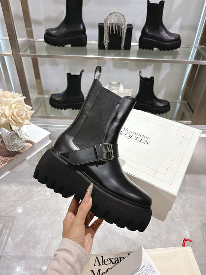 Chelsea Boots