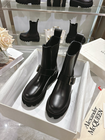 Chelsea Boots