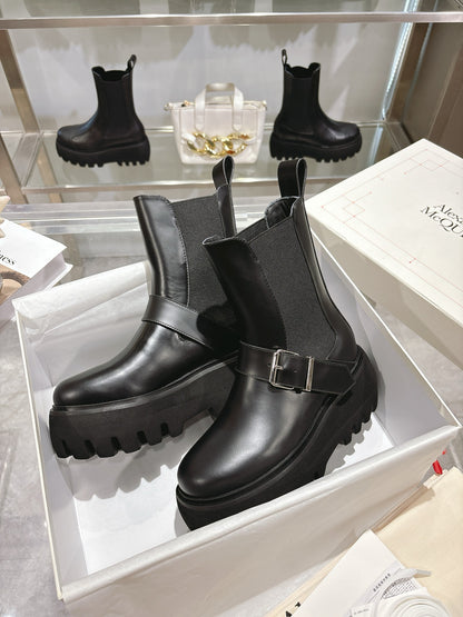 Chelsea Boots