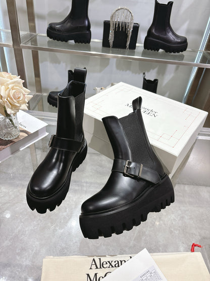 Chelsea Boots