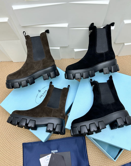Chelsea Boots