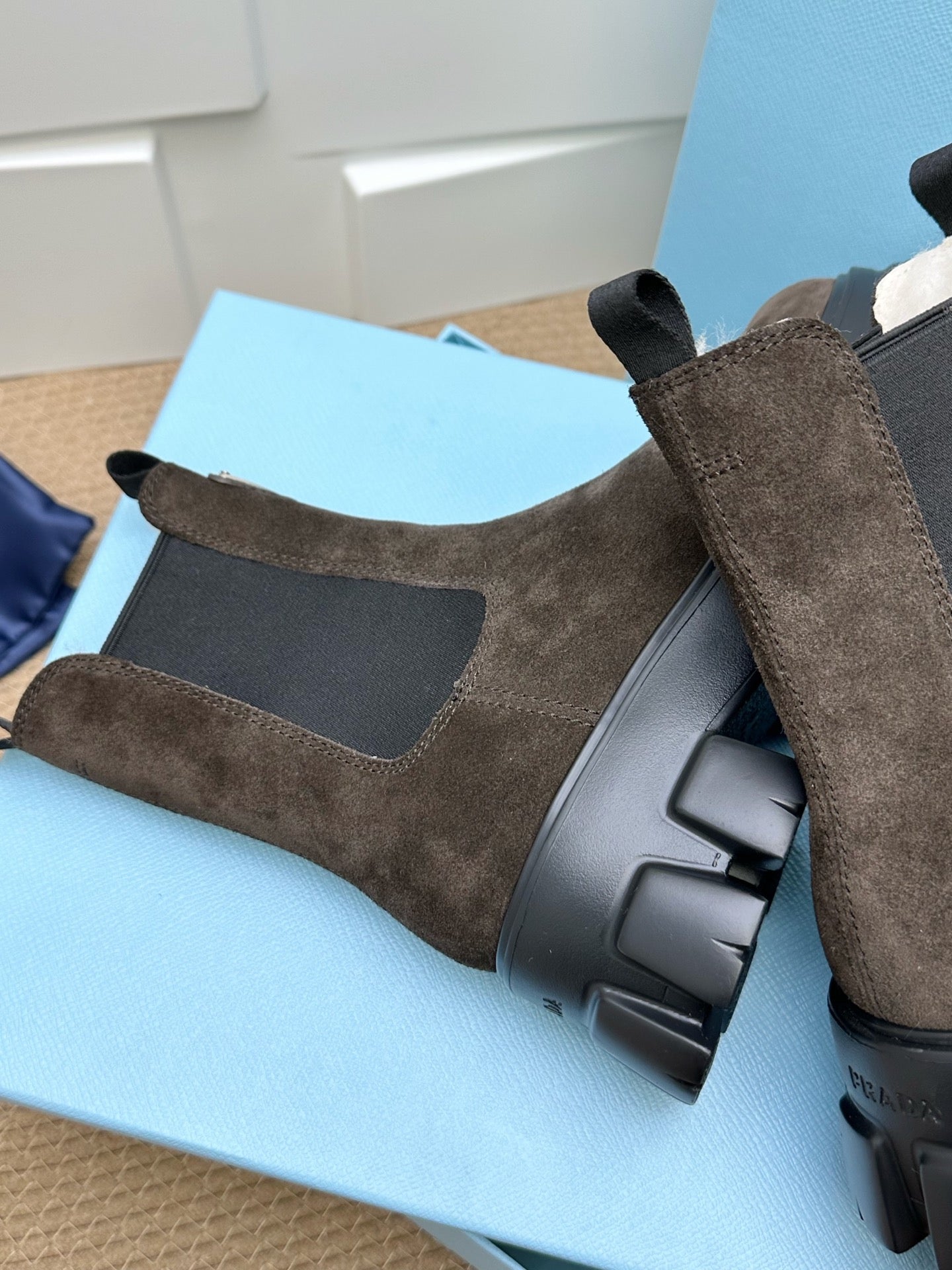 Chelsea Boots