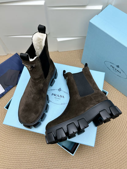 Chelsea Boots