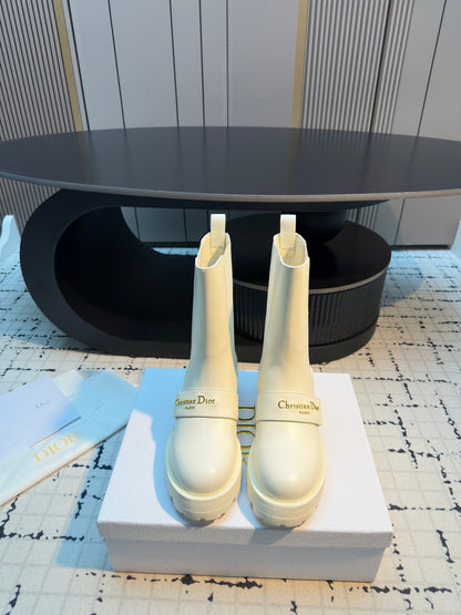 Chelsea Boots