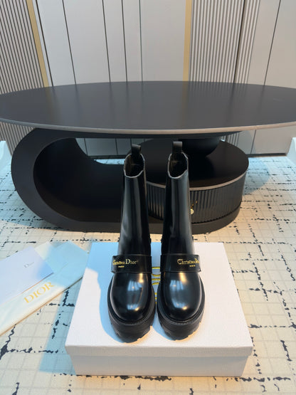 Chelsea Boots