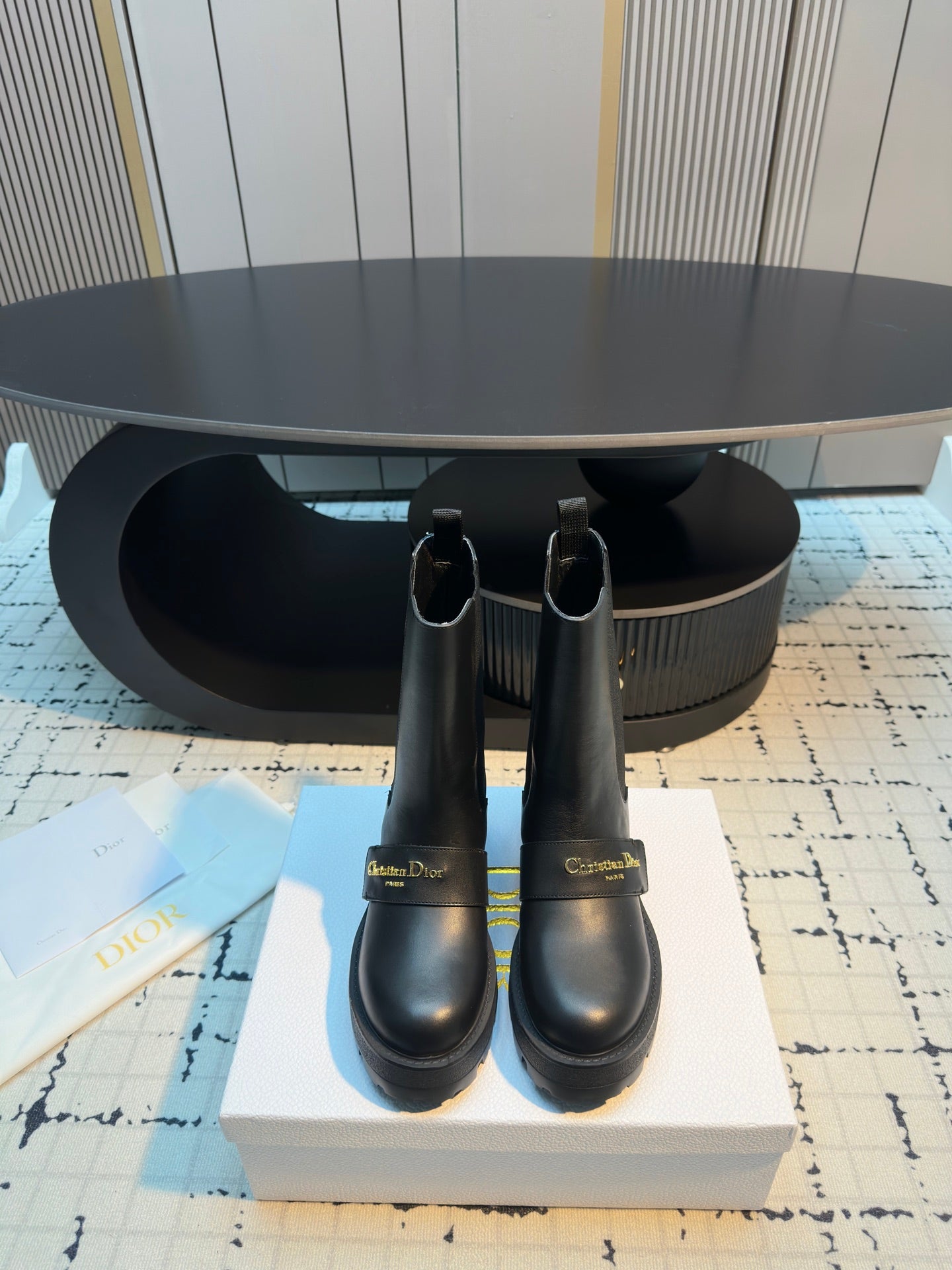Chelsea Boots