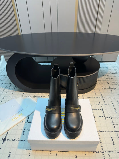 Chelsea Boots
