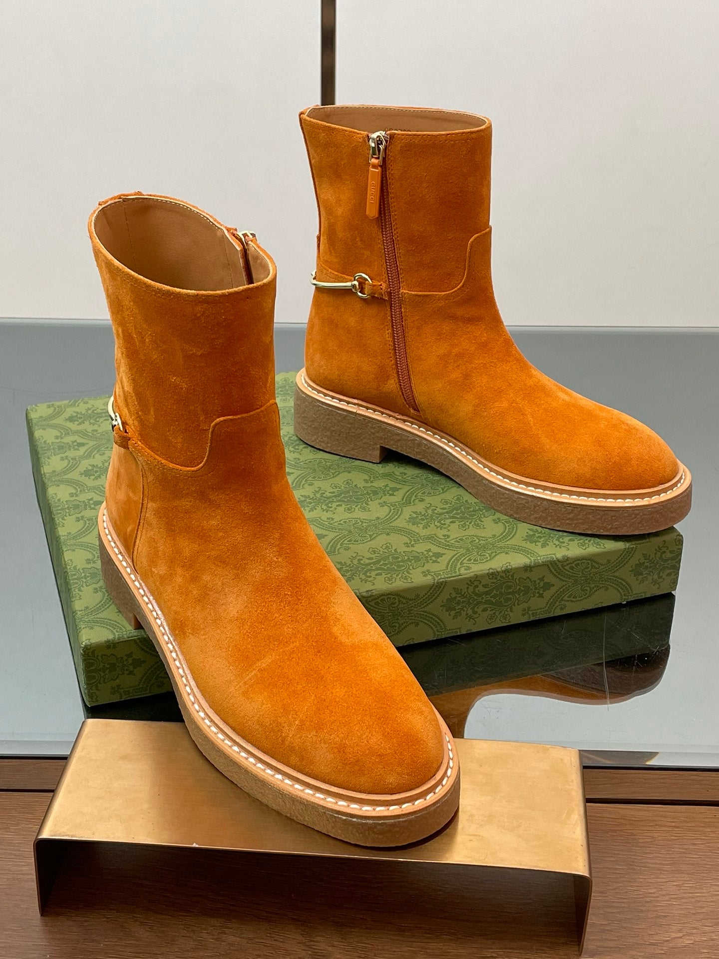 Chelsea Boots
