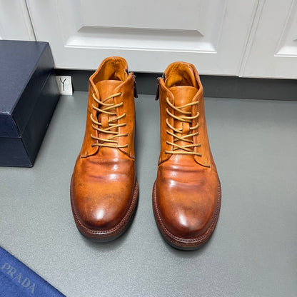 High-top leather shoes