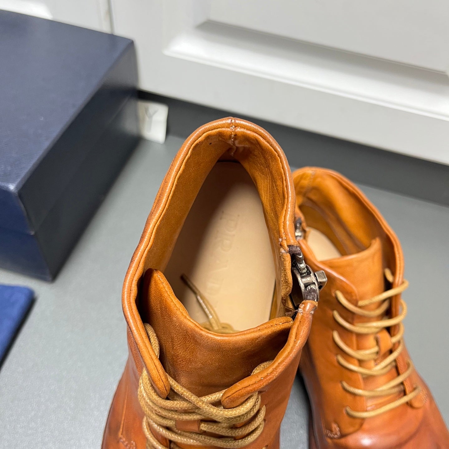 High-top leather shoes