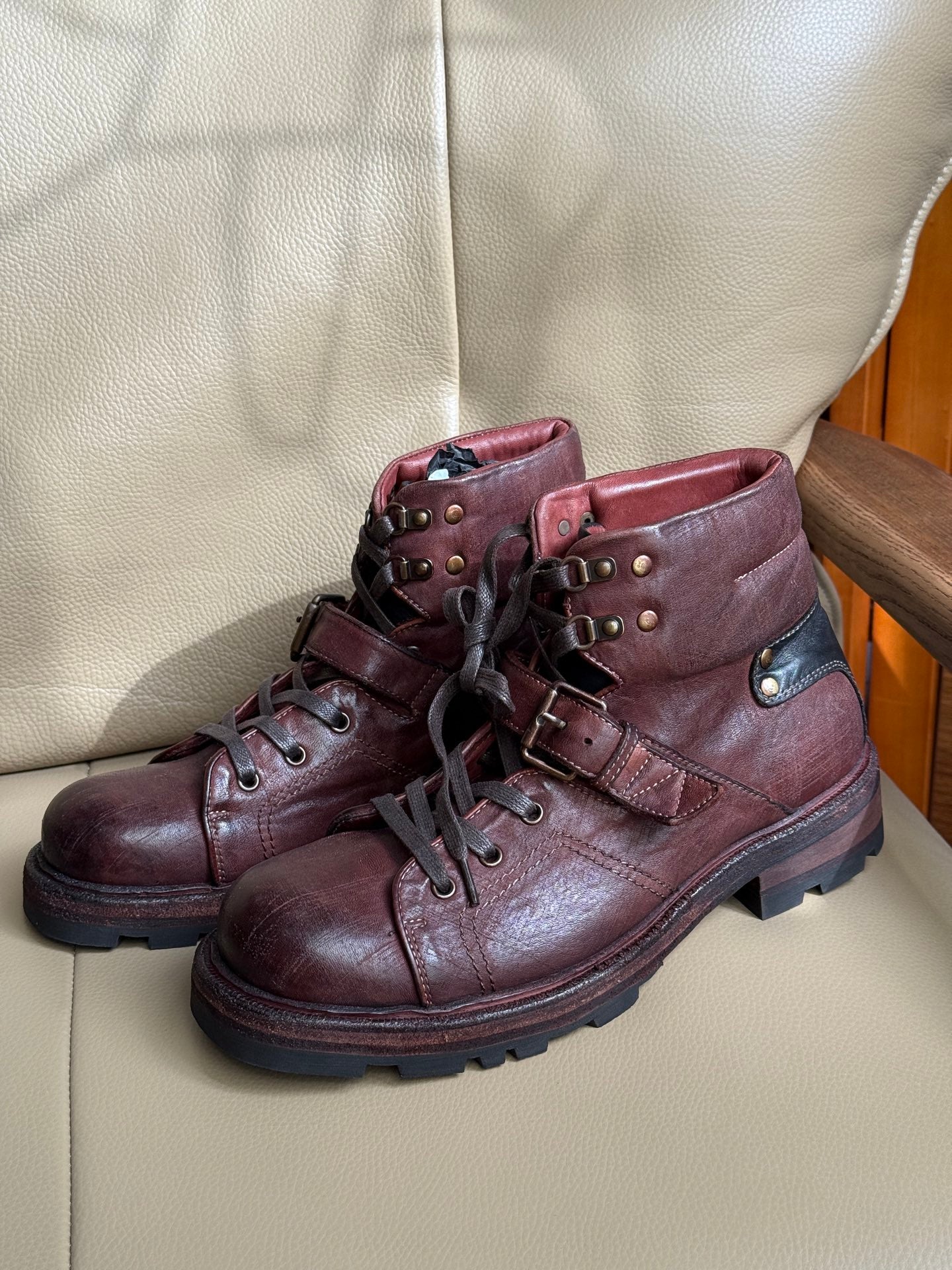 High-top boots