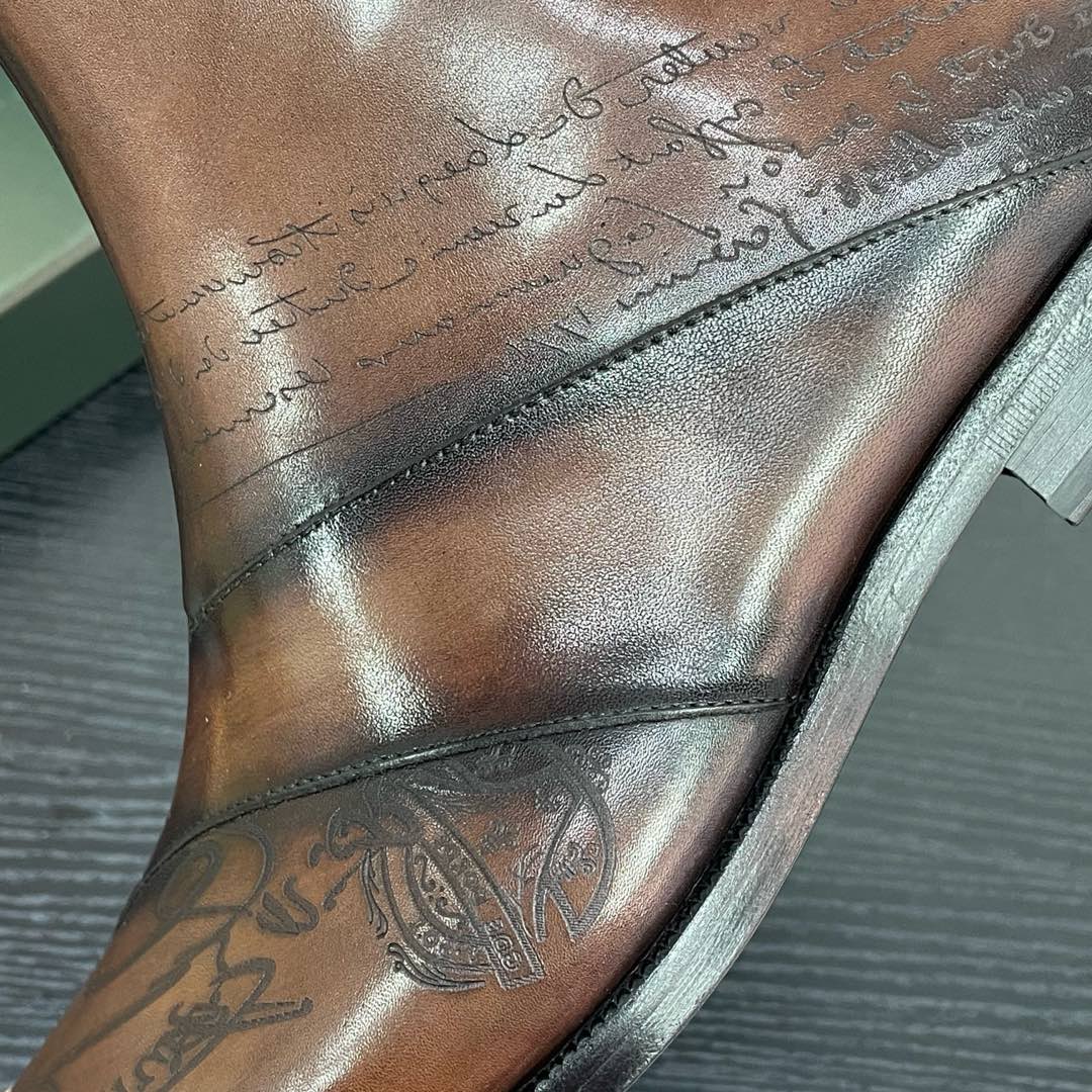 High-top leather shoes