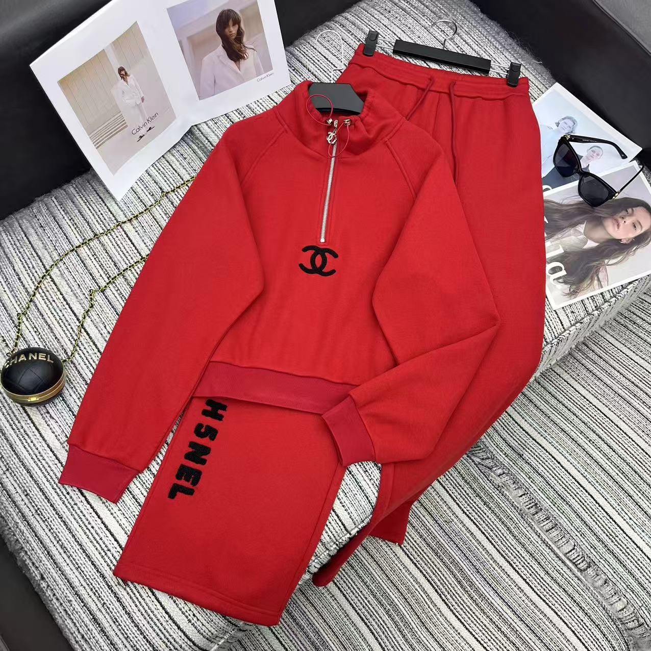 Sweatshirt+Casual pants