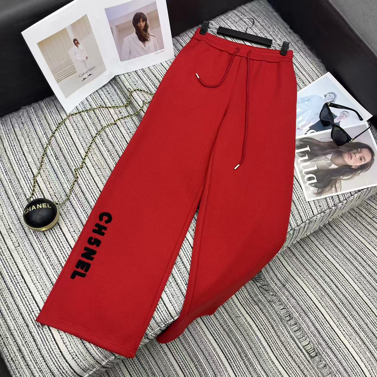 Sweatshirt+Casual pants