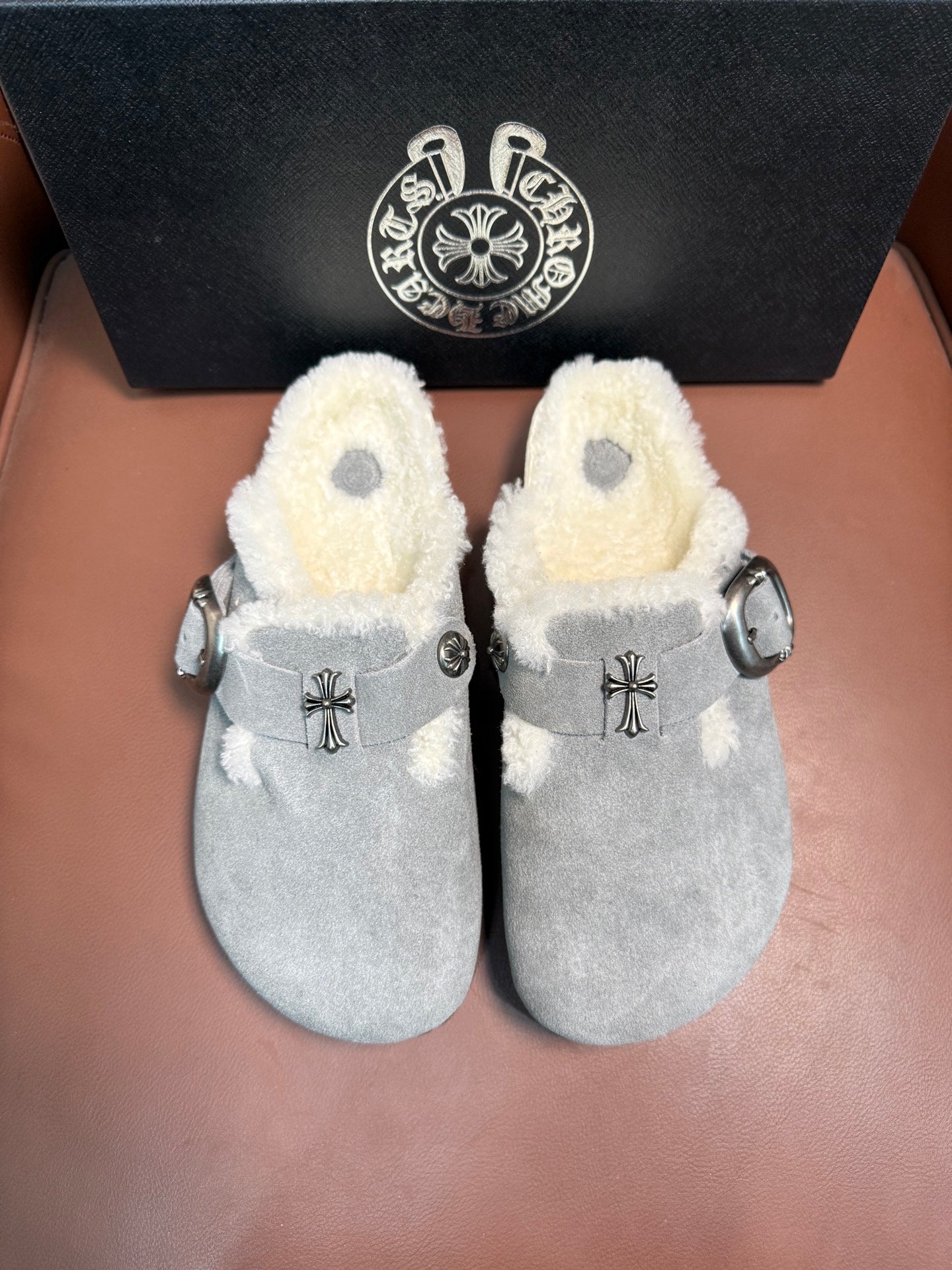 Collaboration Slipper
