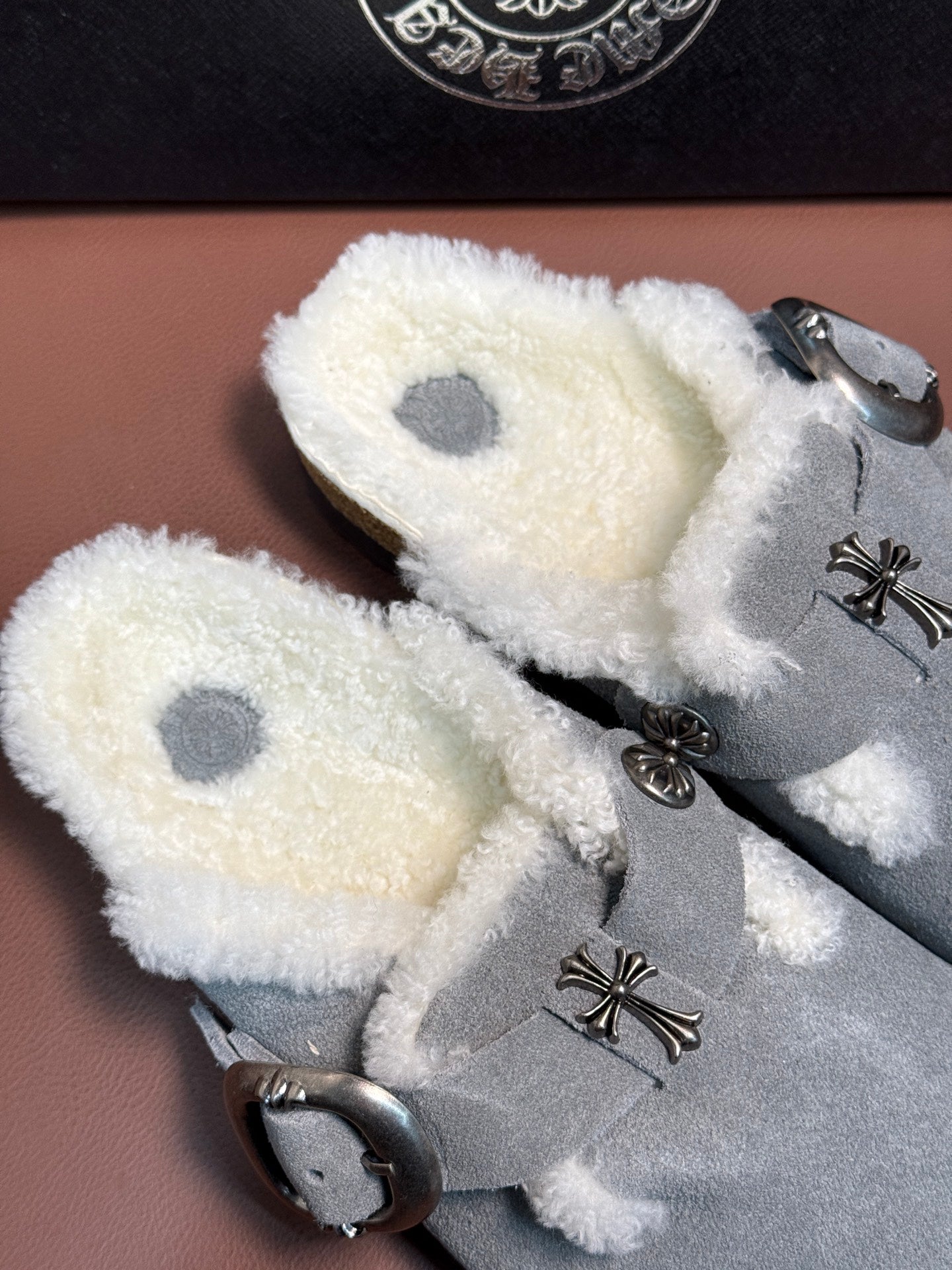 Collaboration Slipper