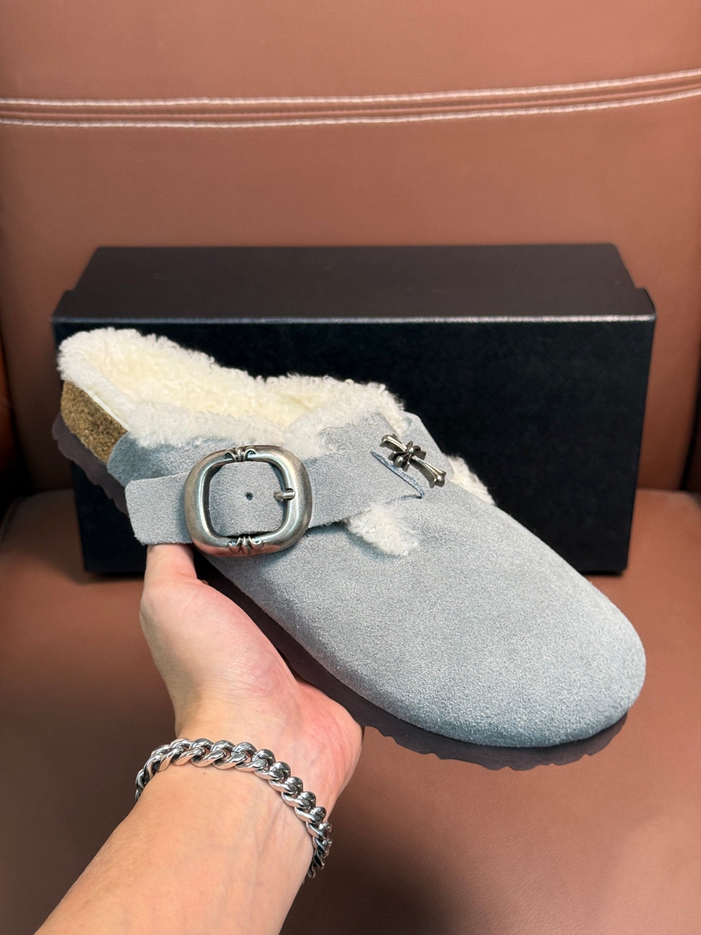 Collaboration Slipper
