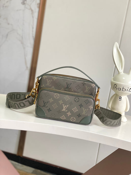 Shoulder Bag