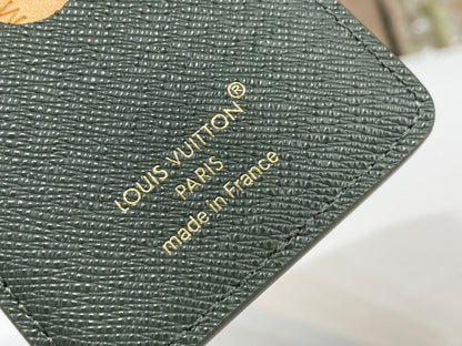 Magnetic phone card holder