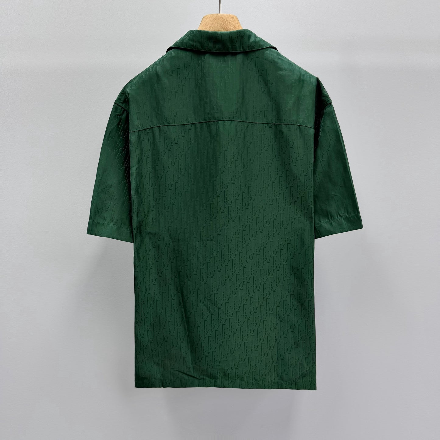 Short sleeve shirt