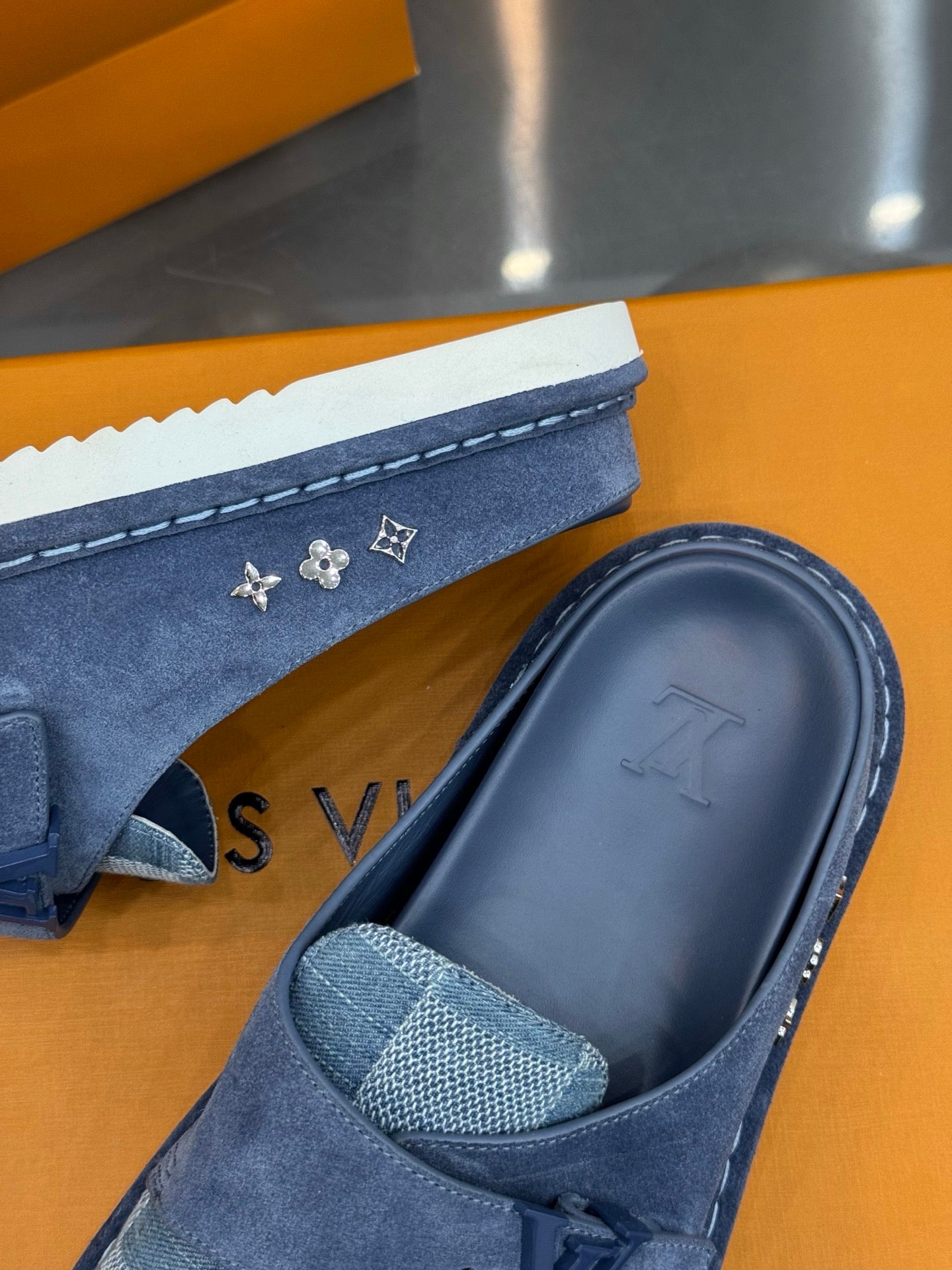 Slippers