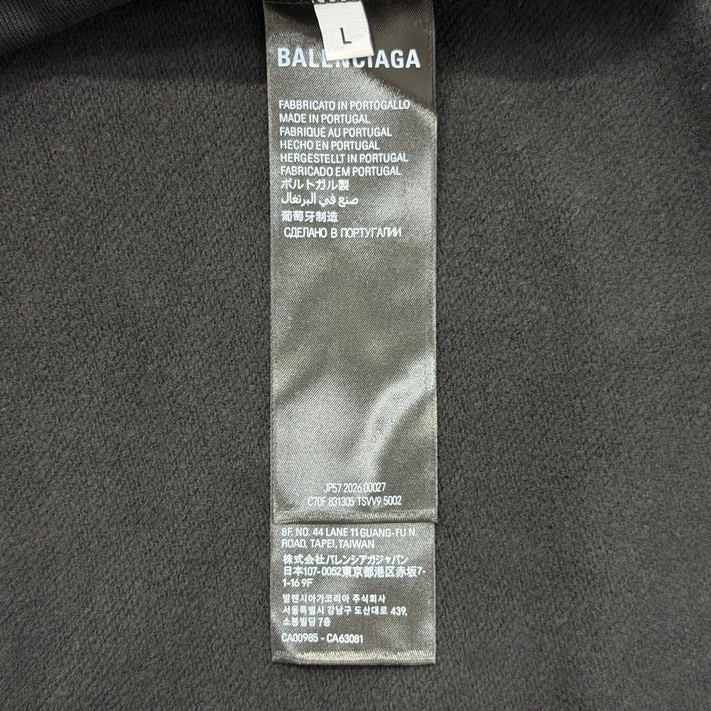 Sweatshirt