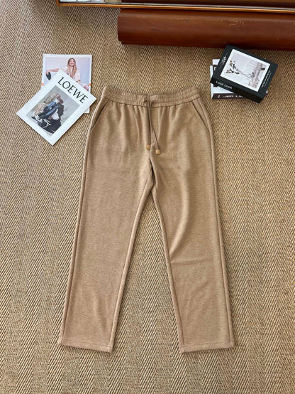 Sweatshirt + Casual pants