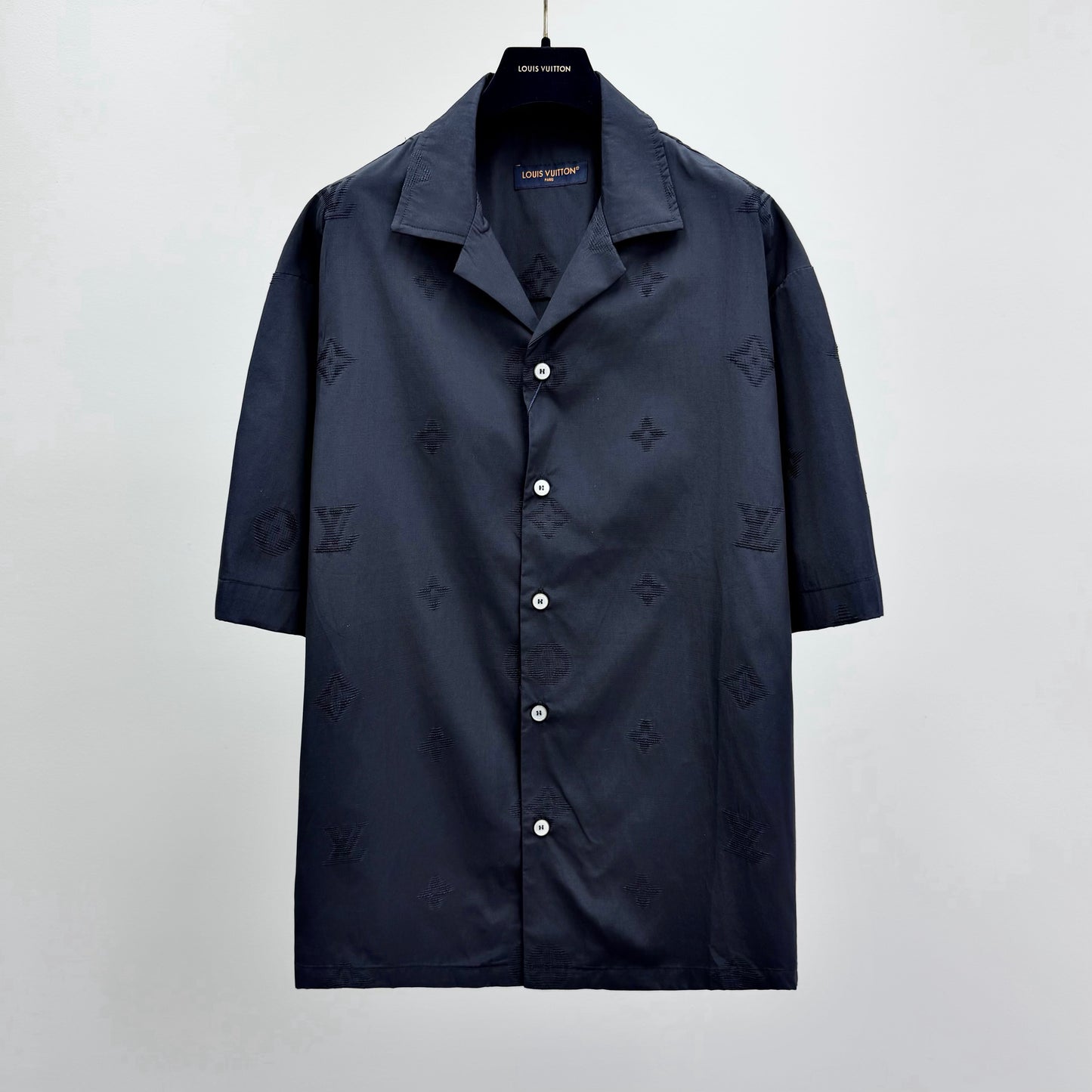 Short sleeve shirt