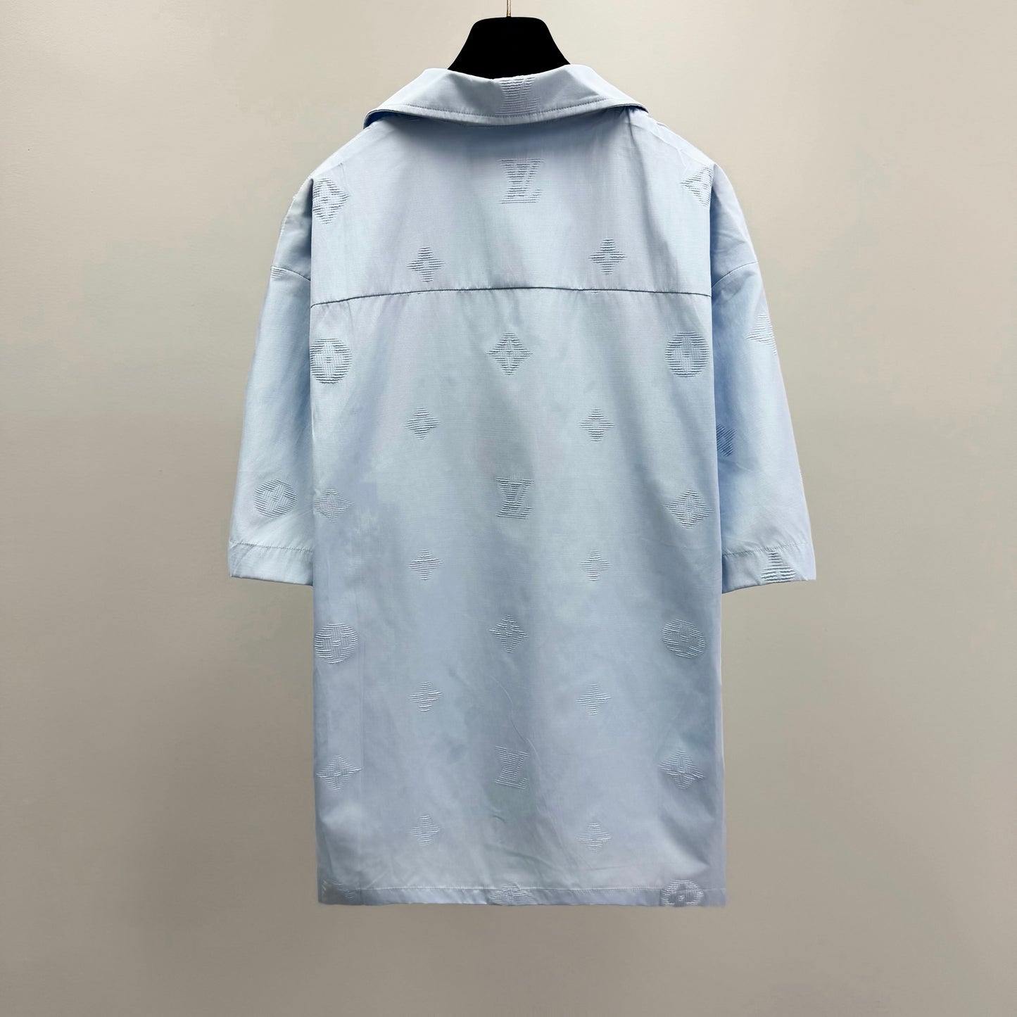 Short sleeve shirt